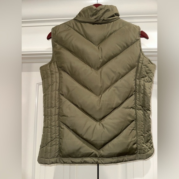 Maurices Army Green Quilted Puffer Vest - Picture 2 of 6